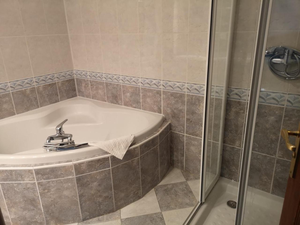 Hotel Castel D'Olmes Tabre Zewnętrze zdjęcie