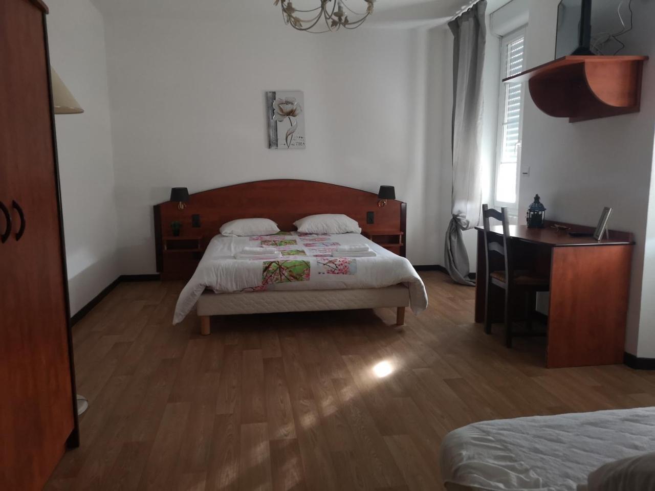Hotel Castel D'Olmes Tabre Zewnętrze zdjęcie